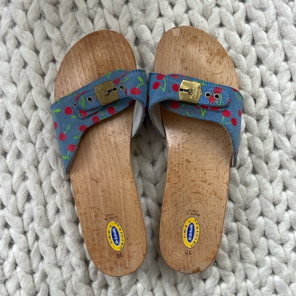 Dr. Scholl’s Cherry Sandals